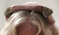 Close hat